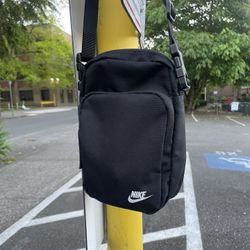 Nike Black Crossbody Bag Unisex