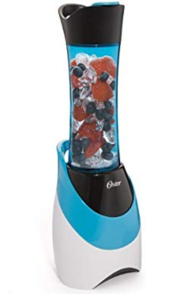 NIB Oster 250 Watt Blender with Sports Bottle