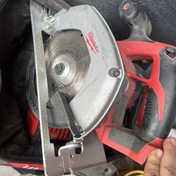 Milwaukee circular saw set