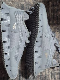 Reebok Zig Dynamica G Women's Sneakers Size 7