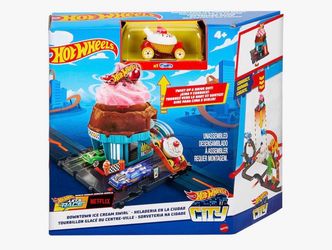 Hot Wheels City Downtown Ice Cream Swirl Playset