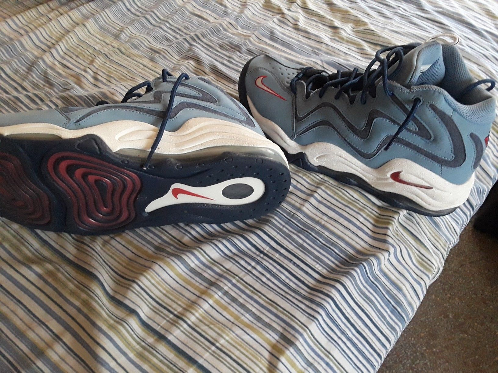 NIKE SCOTTIE PIPPEN