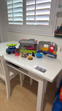 Fisher Price Little People Camper