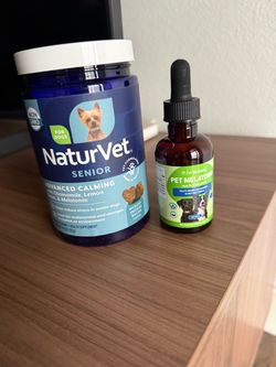 Melatonin drop for pet dog and calming supplement
