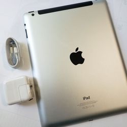 iPad 4 , Fourth Generation,  iCloud Unlocked,   Wi-Fi  Internet Access  , Excellent Condition Like New 