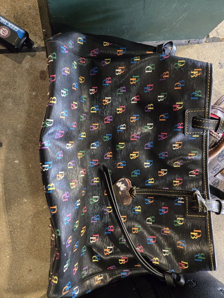 Dooney And Bourke
