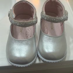 Toddler Girls Size 5 Shoes Silver