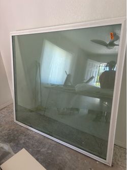 Picture window