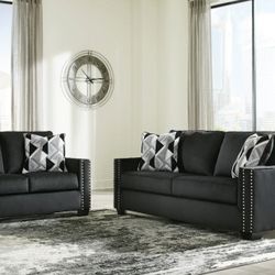 Gleston Onyx Living Room Set

