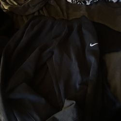 Black Nike Sweatpants