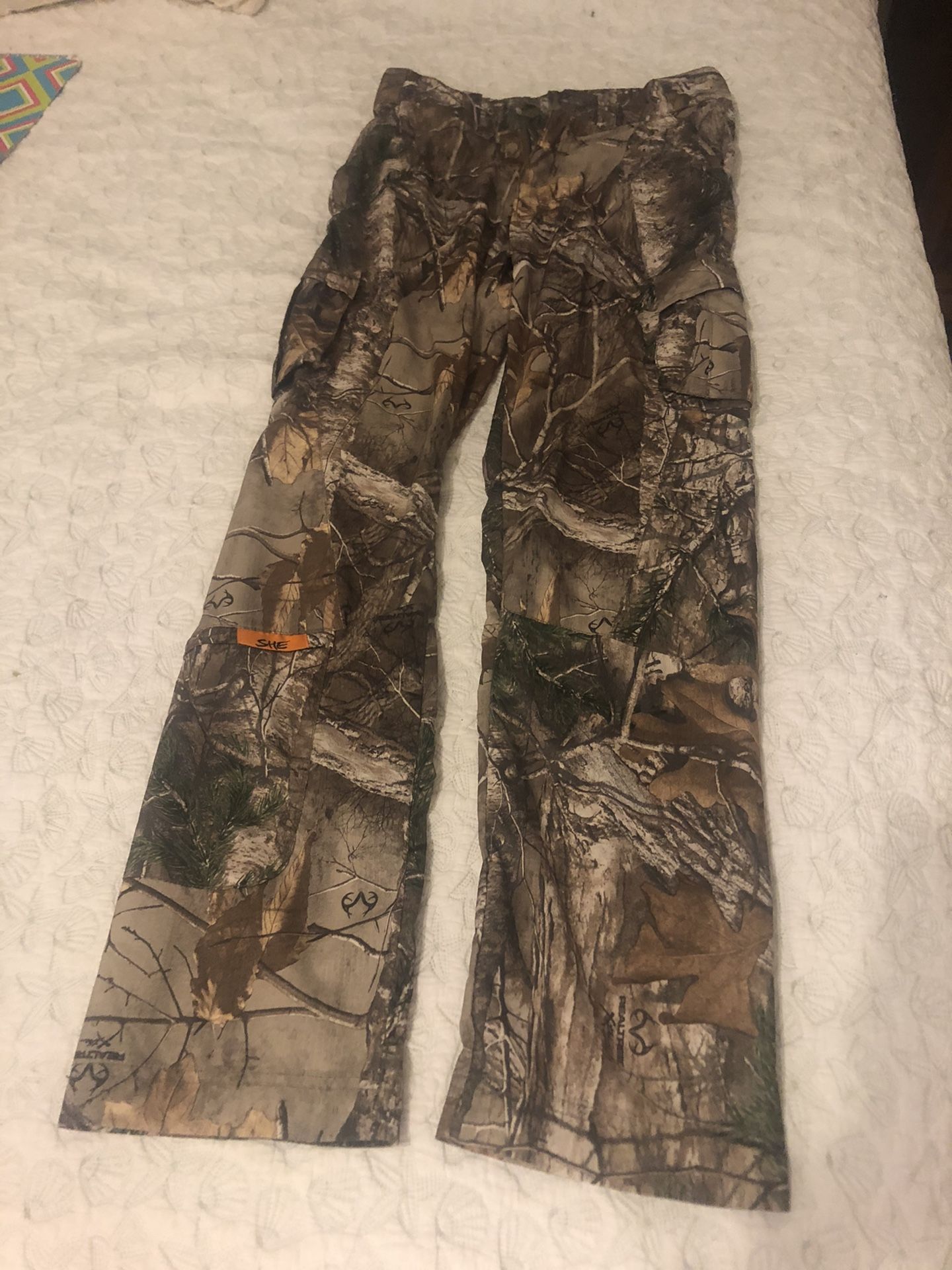 Cabela’s “SHE” insulated XS camo pants