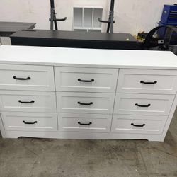 9-Drawer Dresser for Bedroom, Modern Wooden Chest of Drawers