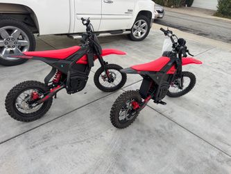 Yozma Electric Dirt Bikes – Set of Two