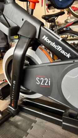 Commercial -quality Stationary Bike - NordicTrack S22i Studio Cycle  - Low Usage