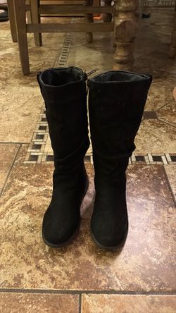 Size 11 girls black boots