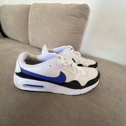 Nike Air Max.     Size 11.   Men.