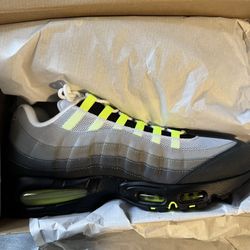 Nike Air Max 95 OG “Neon” Size 14