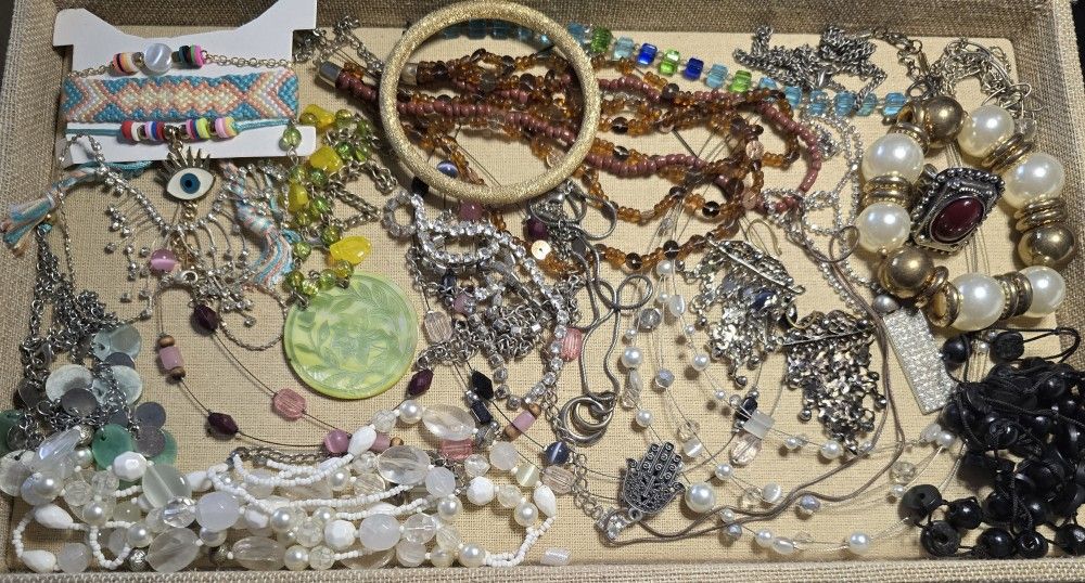 #8 Jewelry Lot Wearable And Craft 