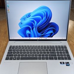 HP Elitebook 860 G9 16" 12th Gen i7
16gb Ram 256gb Storage Win 11 💻