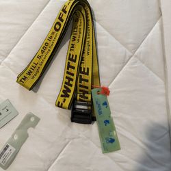 Off White Classic Industrial Belt (FW21) Yellow/Black