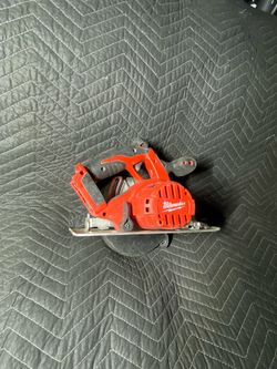 Milwaukee Circluar Saw