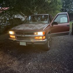 98 Chevy 1500 V8 