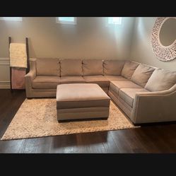 Beautiful Gray Sectional Couch And Ottoman