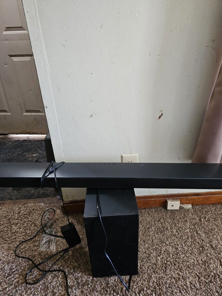 Samsung Soundbar and Subwoofer