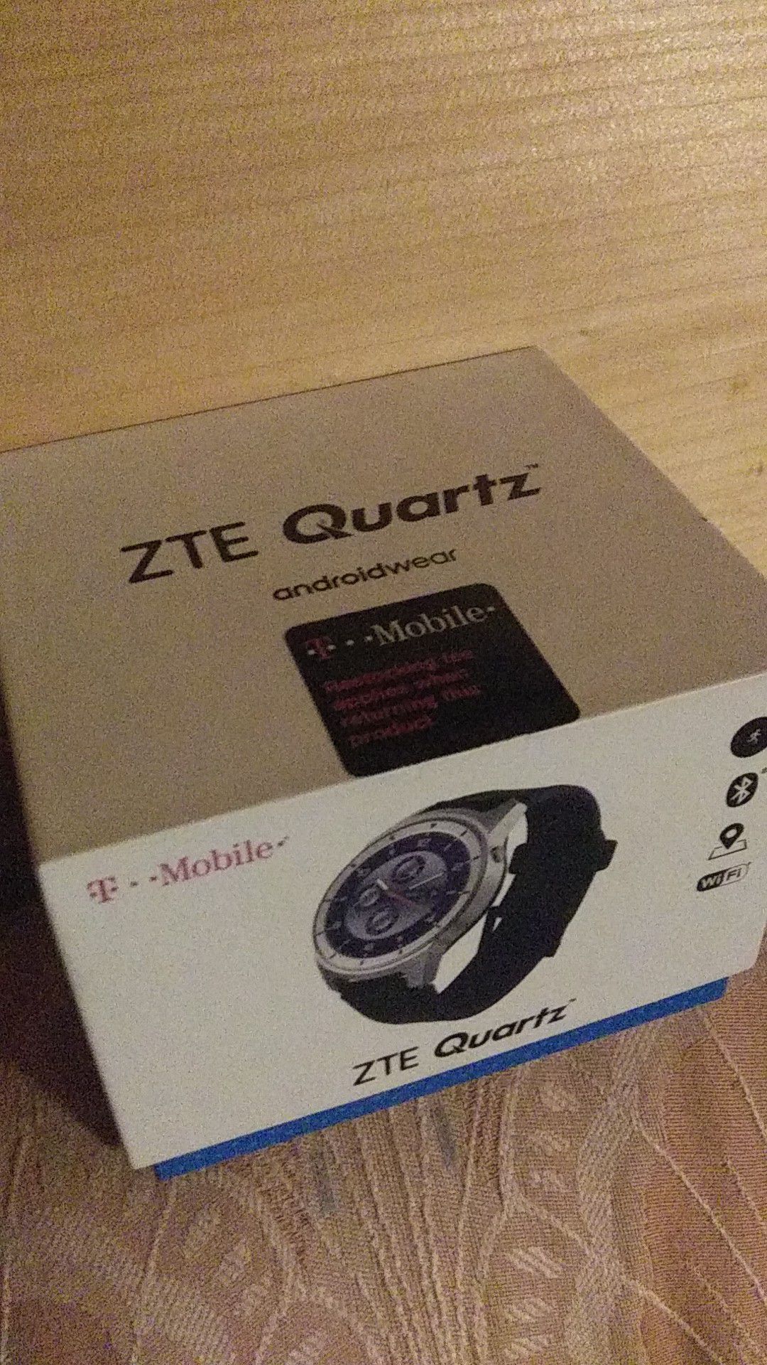 ZTE - Android Watch ( + Leather Wristband)