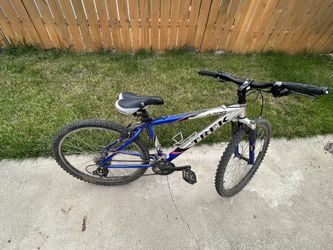 Trek Mountain Bike 4300 Alpha