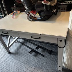 White desk 