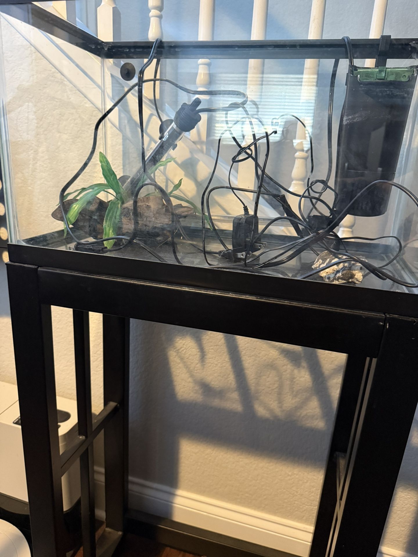 10 Gal Fish Tank, Metal Stand, Light, Filter and Heater