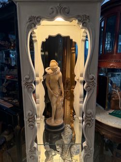 White Ornate Display Cabinet with Mirror