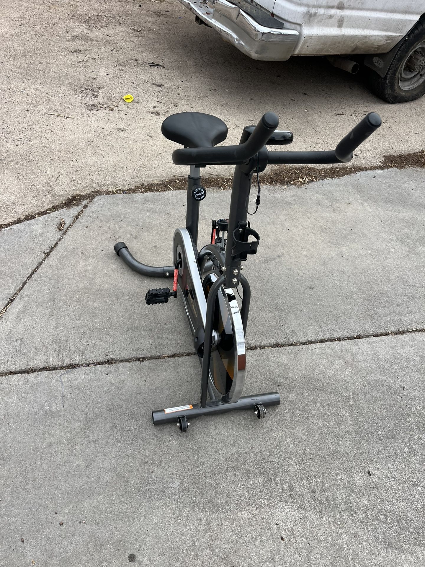 Fitness Reality S275 Exercise Bike/Indoor Training Cycle with 4 Way Adjustable Seat