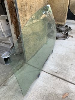 Camry Drivers Side Glass 