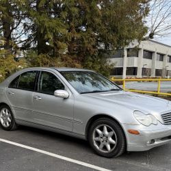 Mercedes Benz C(contact info removed)