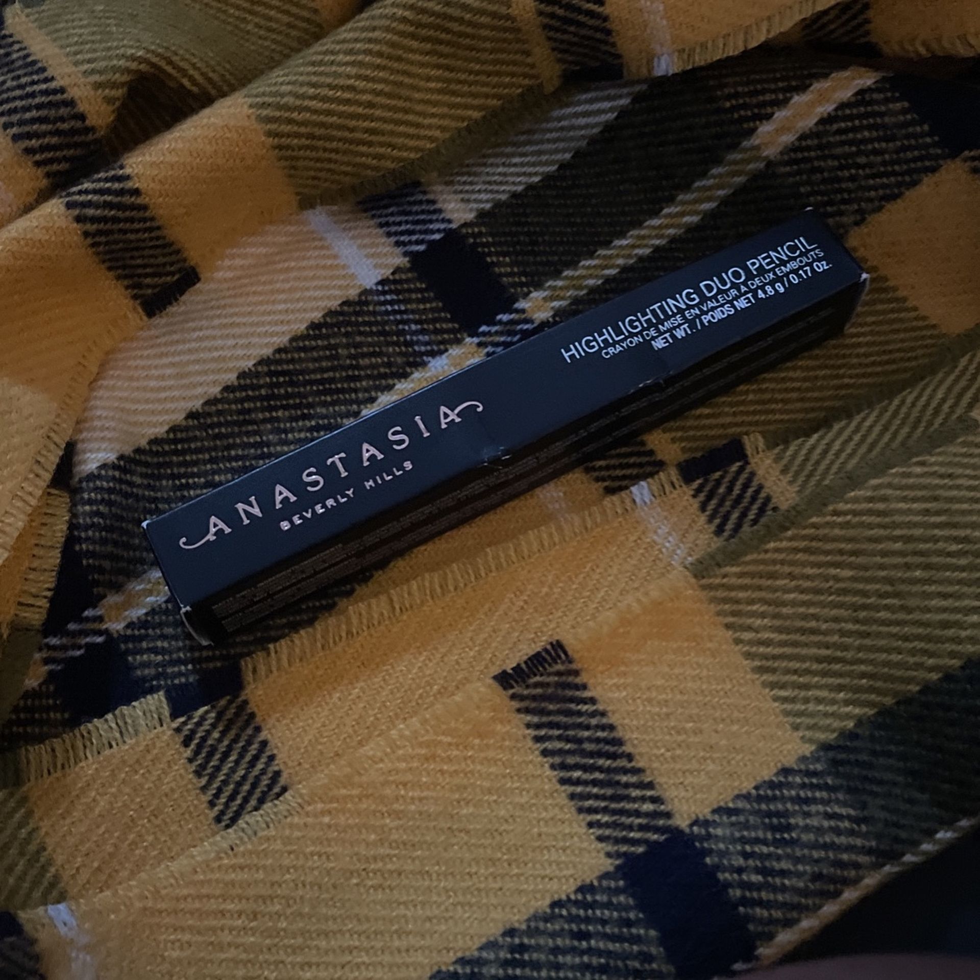 Anastasia Beverly Hills Highlighting Duo Pencil