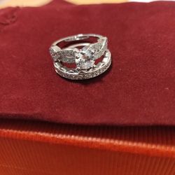 Round Cut 1.54ct White Sapphire Infinity Ring Set
