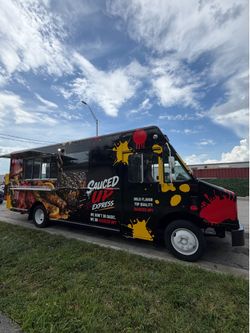 Food Truck with 18’ Kitchen