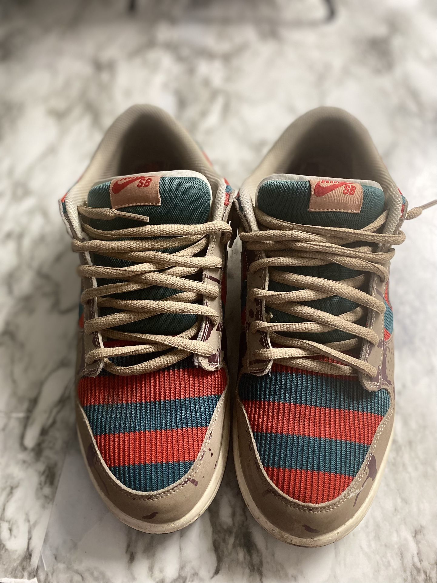 Nike SB Dunk low Freddy Krueger