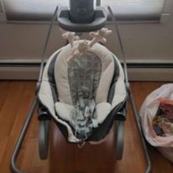 Graco Baby Swing