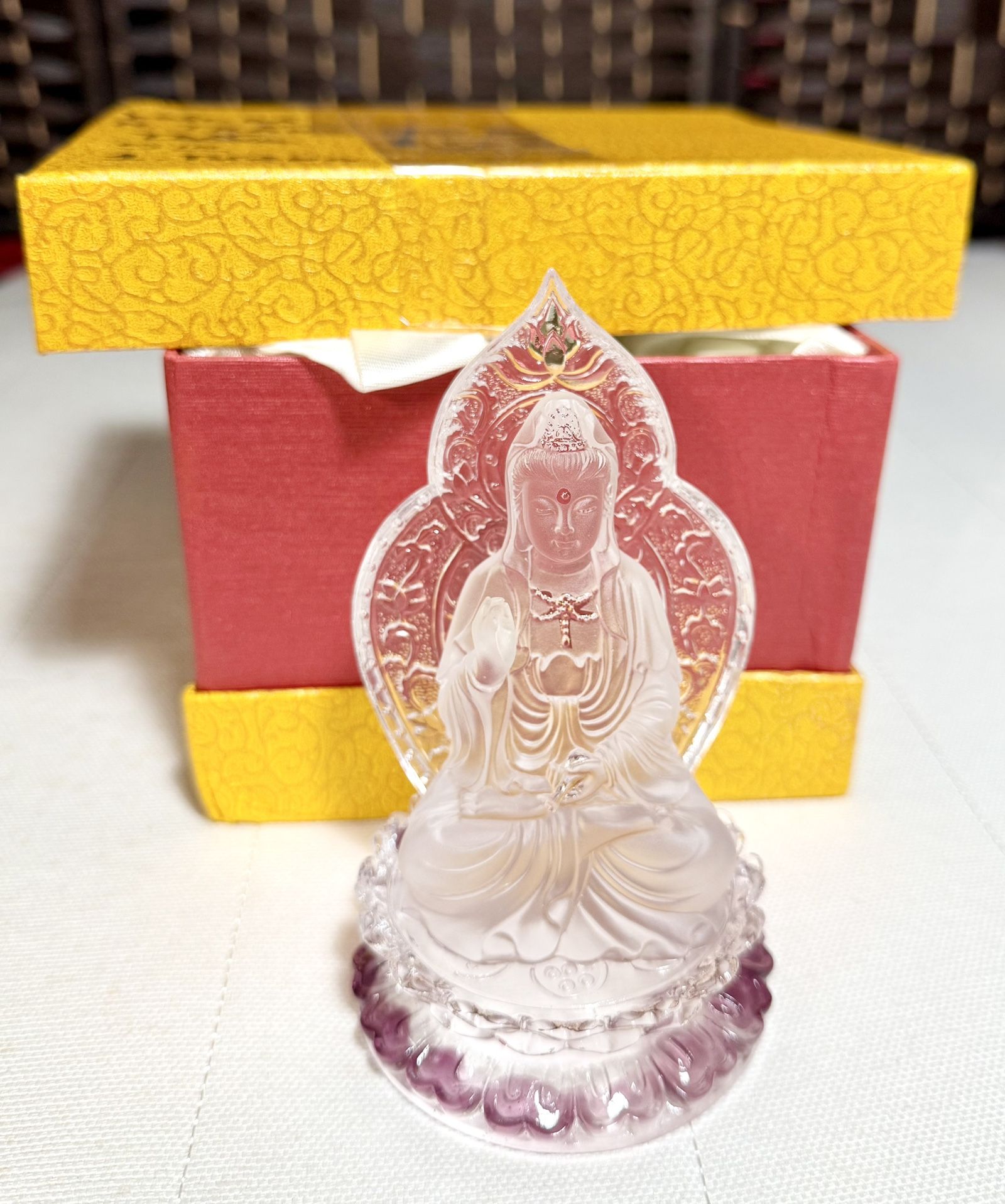 Statue of Guan Yin, Kuan Yin -Tượng Quan Âm -白琉璃观音