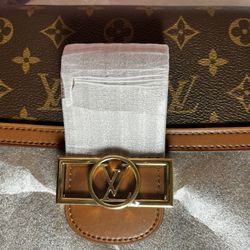 LV  Louis Vuitton Dauphine MM Used Very New Good Condition 
