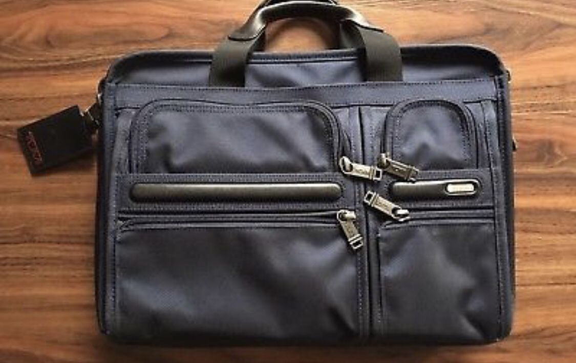 Tumi Alpha 2 Business Laptop Bag brief case