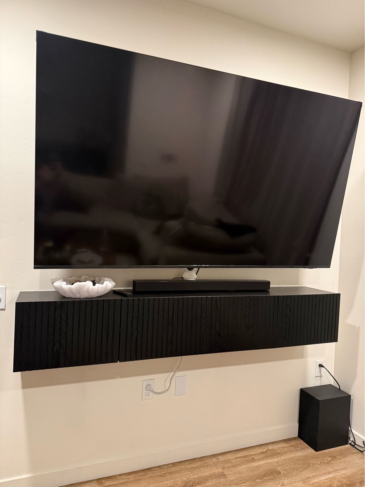 Media/entertainment storage