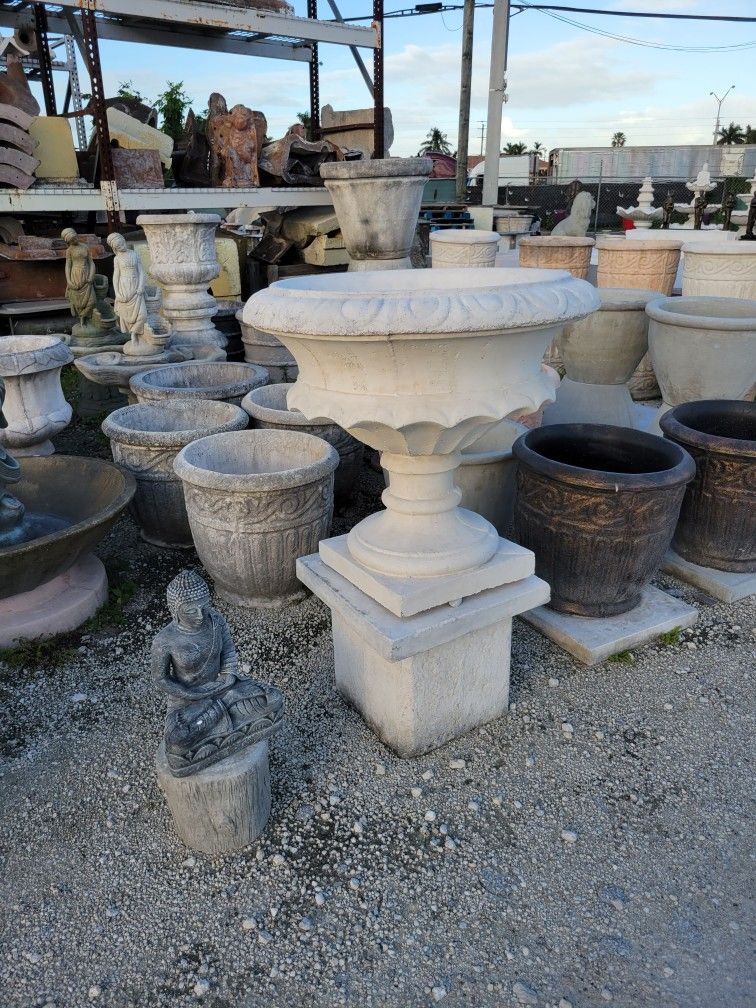 Concrete Urn Planters / Cement Backyard Patio Garden Planter Pot