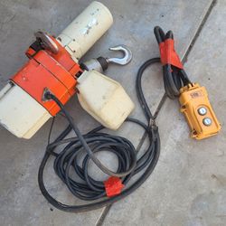 Electric Chain Hoist with Pendant Control