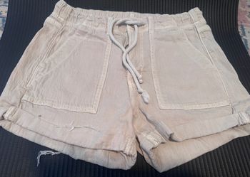 Woman’s American Eagle cotton tie shorts size 6