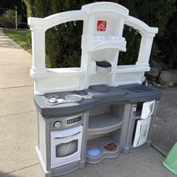Kids Play Kitchen 