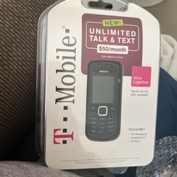 New Vintage T-Mobile Nokia 1661 Black Prepaid Cell Phone